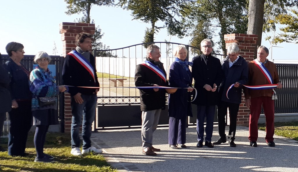 La Boîte à Rubans - Sortie d'église - Vérifiez la disponibilité et les prix